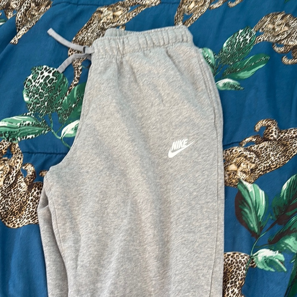 Nike Gray Sweatpants Relaxed Fit Joggers